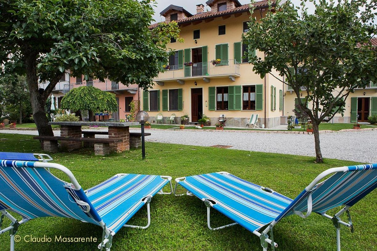 Agriturismo Fruttirossi Trofarello ภายนอก รูปภาพ