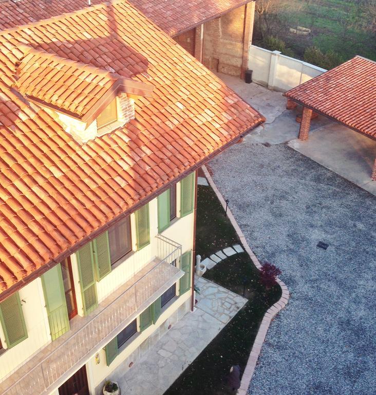 Agriturismo Fruttirossi Trofarello ภายนอก รูปภาพ
