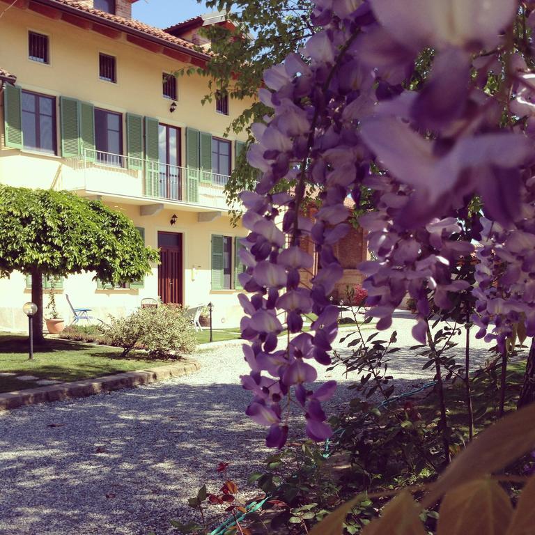 Agriturismo Fruttirossi Trofarello ภายนอก รูปภาพ