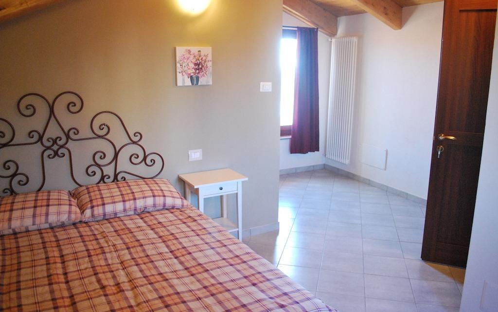 Agriturismo Fruttirossi Trofarello ห้อง รูปภาพ
